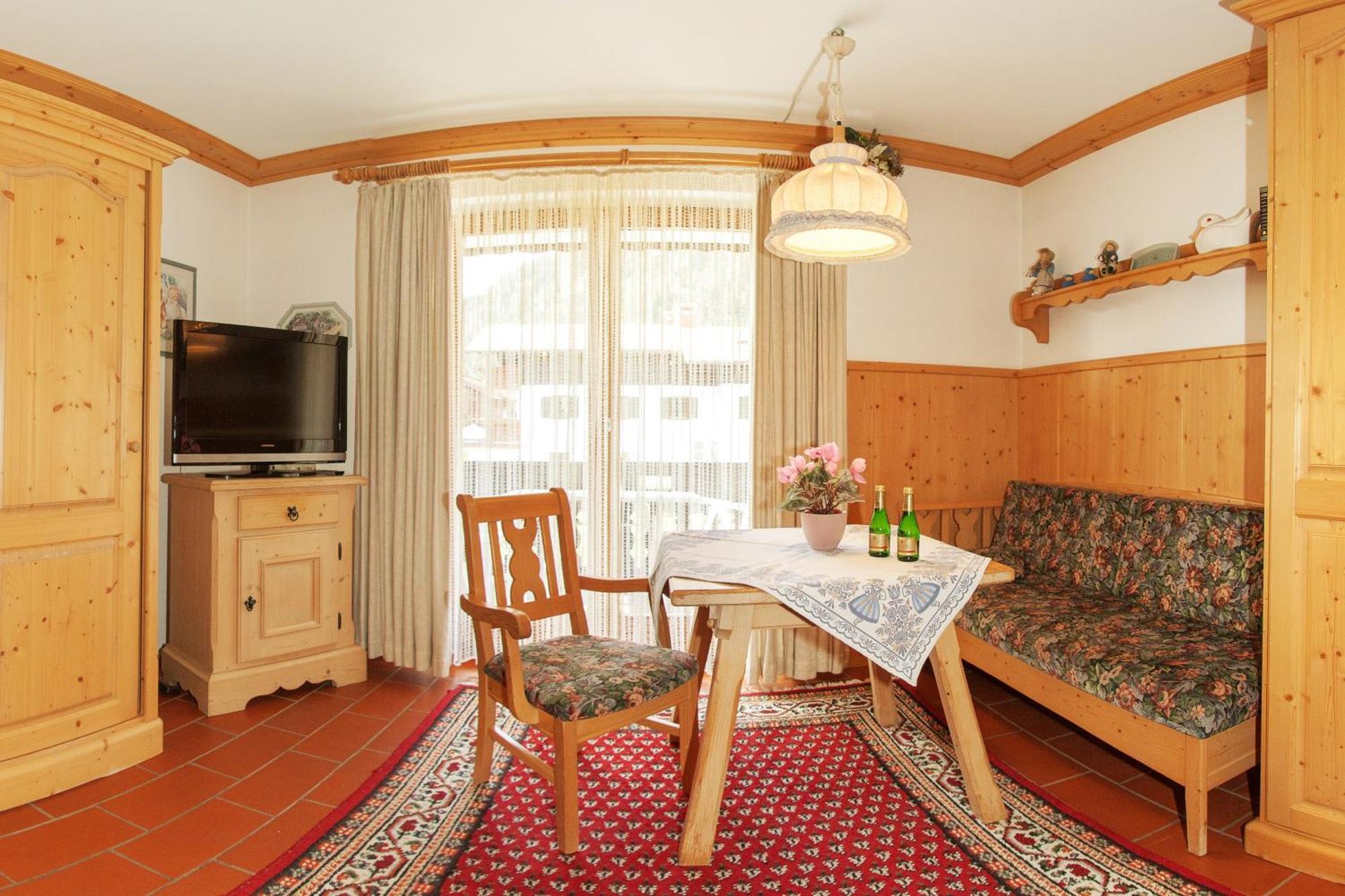 Fruehlingshof Apartment Reit im Winkl Luaran gambar